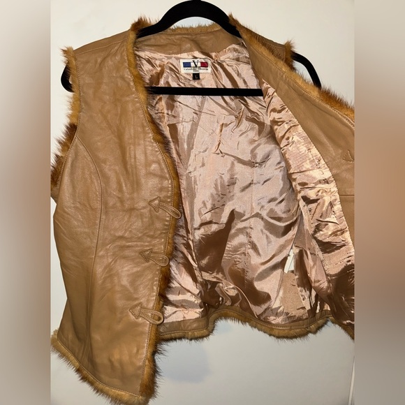 Valentino Coupeau Paris - Picture 2 of 6